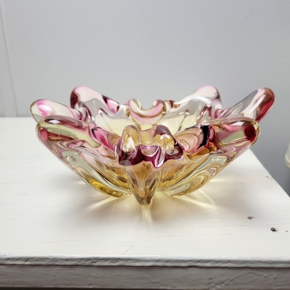 Murano Art Glass Vintage Ashtray Pink Yellow Mid-Century Italian Glass 8" x 6" - Picture 5 of 16